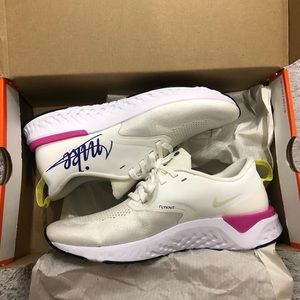 NIKE W ODYSSEY REACT 2FK JDI